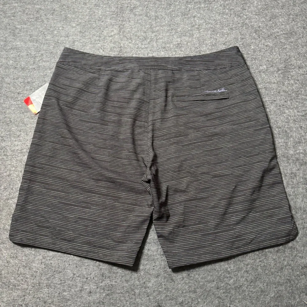 NEW TravisMathew Loveless Board Shorts 38 Black Prestige Pure Performance